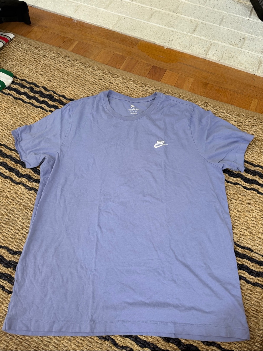 Nike Men’s Lavender Logo T-Shirt, Size XXL